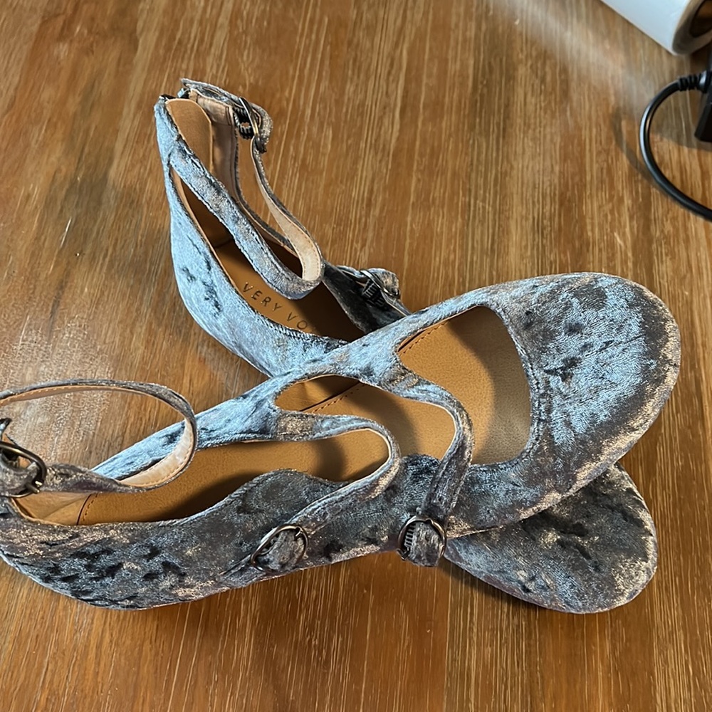 Very Volatile Los Angeles velvet shoes - Picture 2 of 8